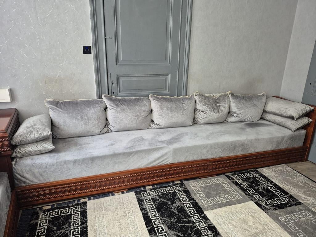 SALON MAROCAIN 9 Places, Ophalen