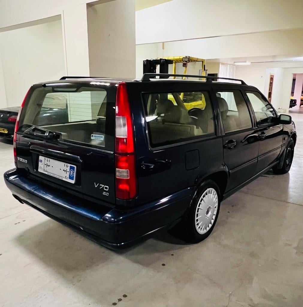 Volvo V70 2.0i, Autos, Volvo, Euro 2, Achat, Entreprise, Boîte manuelle