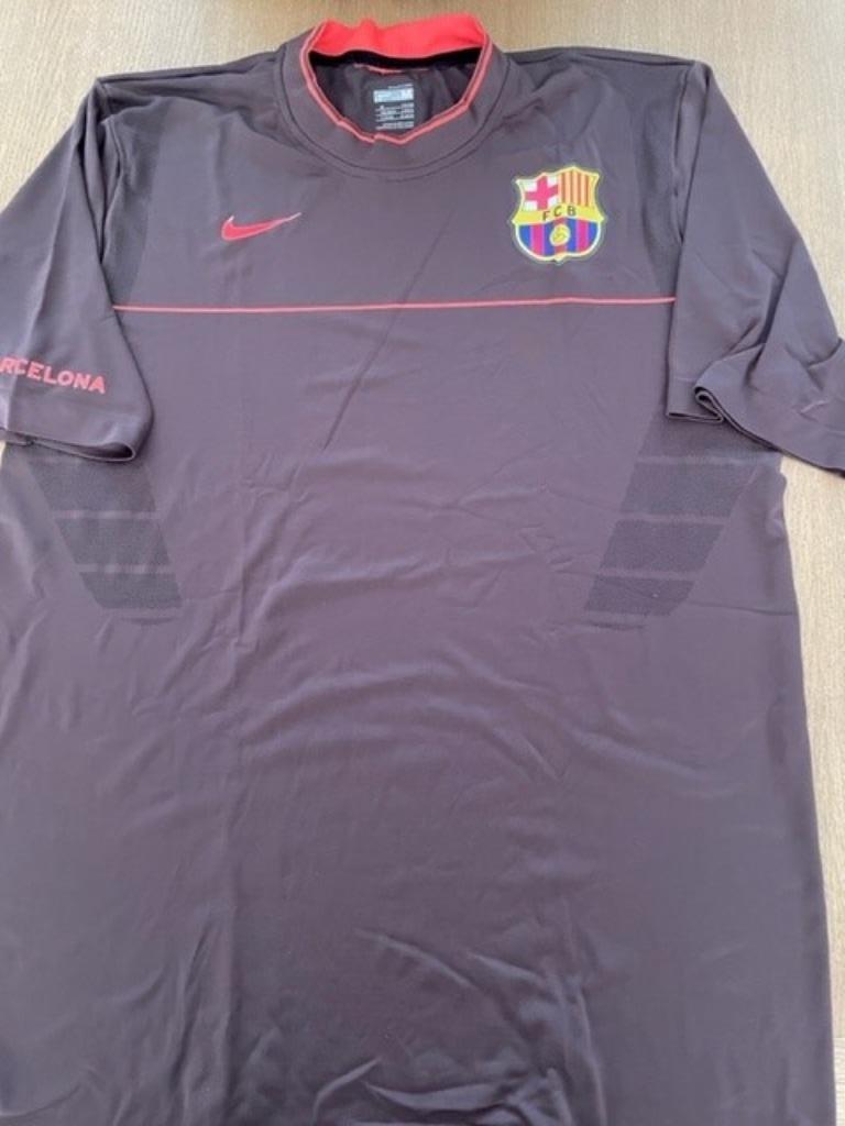 T-SHIRT FC BARCELONE, Sports & Fitness, Football, Taille M, Enlèvement, Comme neuf, Maillot