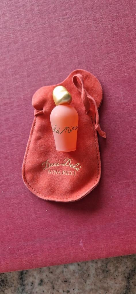 Miniature Deci Delà de Nina Ricci, Ophalen of Verzenden, Zo goed als nieuw, Miniatuur