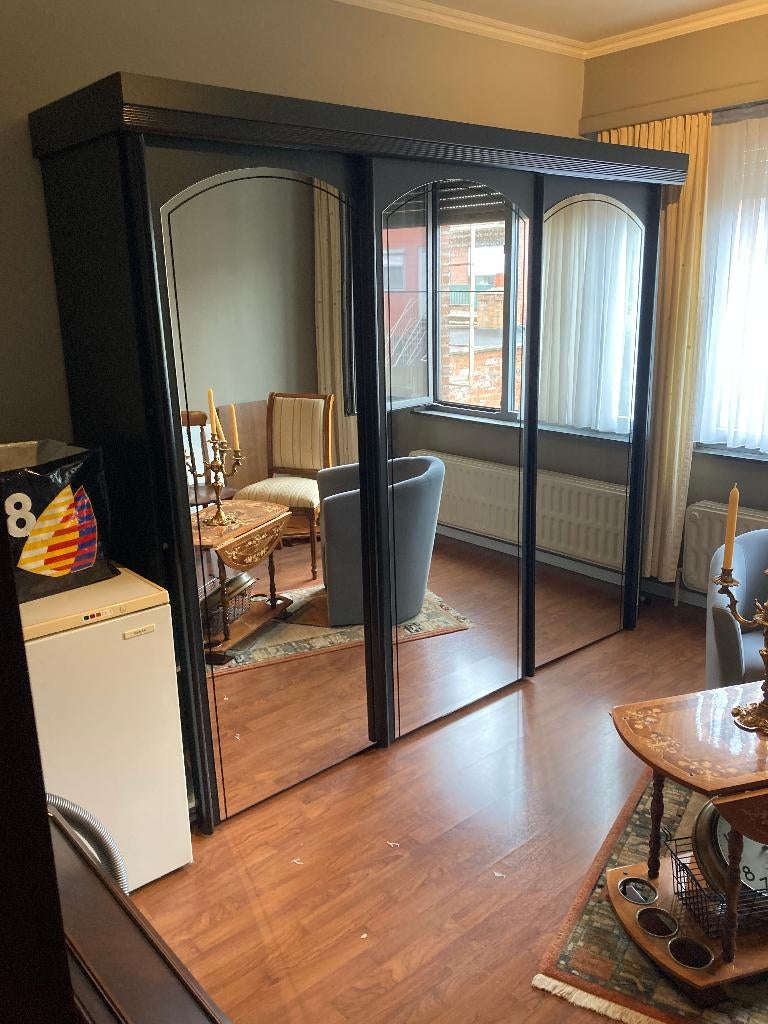 Kleerkast met spiegels, Ophalen, Zo goed als nieuw, Met deur(en)