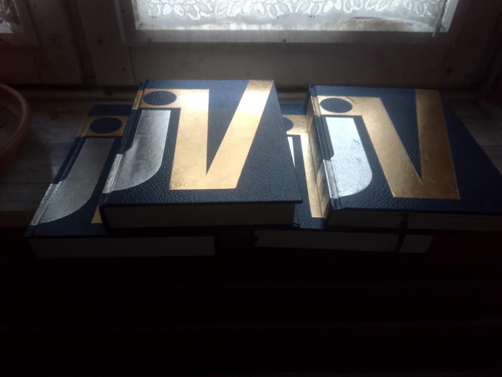 4 livres de Jules Verne, Ophalen, Zo goed als nieuw