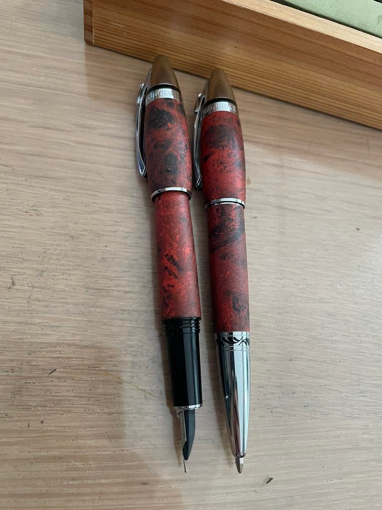 Ensemble porte plume et stylo, Collections, Neuf, Autres marques, Enlèvement ou Envoi, Avec boîte