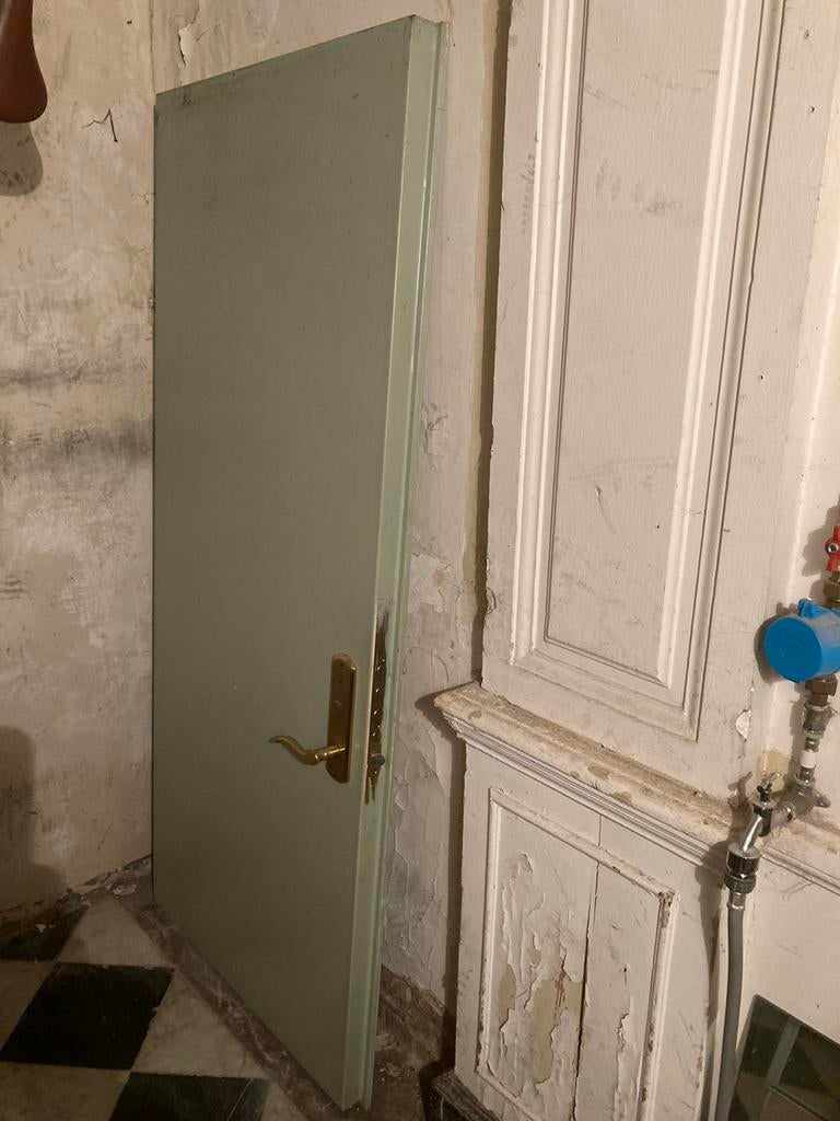 La porte en fer, Bricolage & Construction, Enlèvement ou Envoi, Comme neuf