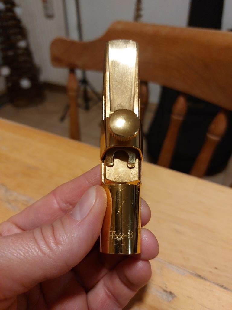 Bec métal - marque Zhen Hao, Enlèvement