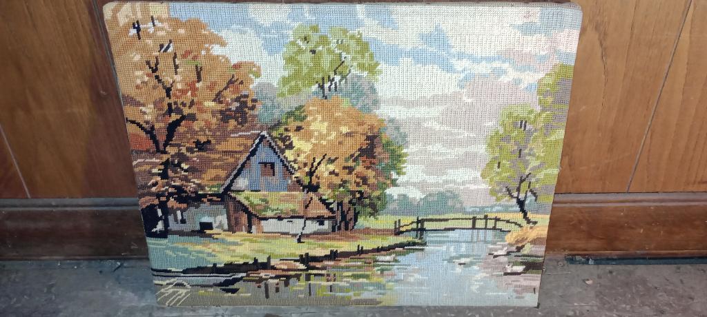 Broderie signée L.ROGER, royal Paris, 50x40, n491, Hobby & Loisirs créatifs, Enlèvement ou Envoi, Utilisé, Broderies à la main