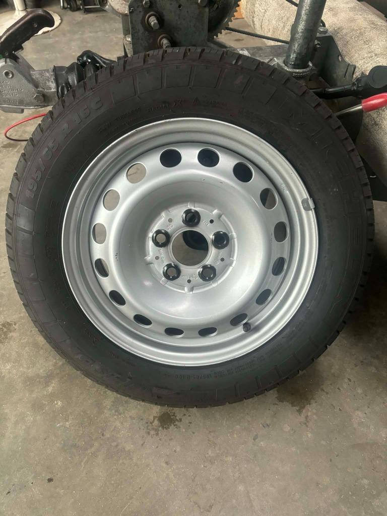 Mercedes Vito W639 reservewiel met goede band, Enlèvement, Mercedes-Benz