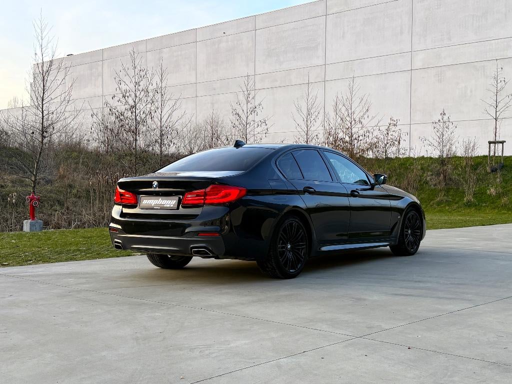 BMW 530e Mpack PHEV   Midnight black with Cognac glow, Auto's, BMW, Automaat, Achterwielaandrijving, 218 kW, Euro 6