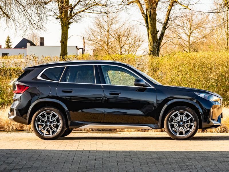 BMW Serie X X1 xLine, Auto's, 136 pk, https://public.car-pass.be/vhr/1f2fc892-c485-400b-934a-8418c8e57d7f, Zwart, Bedrijf