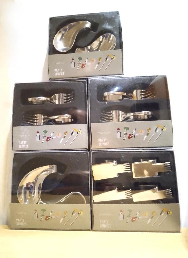 Cinq boites de Party service Maddison, Enlèvement ou Envoi, Neuf, Autres matériaux, Résiste au lave-vaisselle