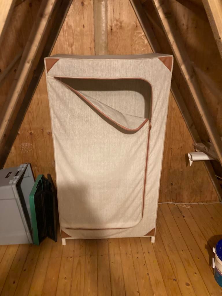 Kleerkast stof, Huis en Inrichting, Kasten | Kleerkasten, Ophalen, Zo goed als nieuw