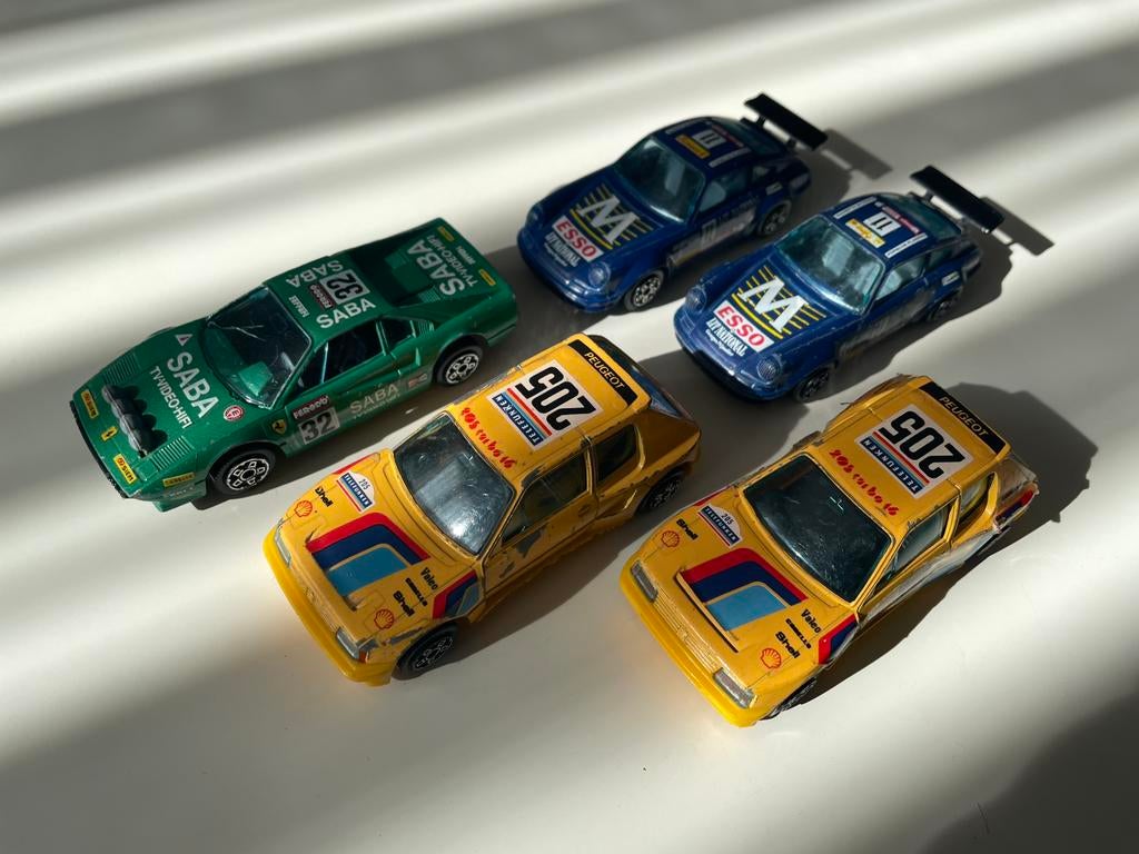 5x modelauto - 1:43 - Burago, Hobby en Vrije tijd, Modelauto's | 1:43, Ophalen, Gebruikt, Auto, Overige merken