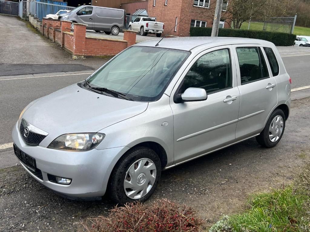Mazda 2 1.4 i essence, Auto's, Mazda, 4 deurs, Stof, 4 cilinders, Bedrijf