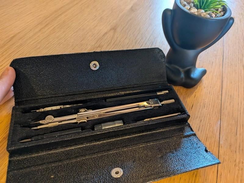 Compas vintage Orion F200 XK, Antiquités & Art, Enlèvement