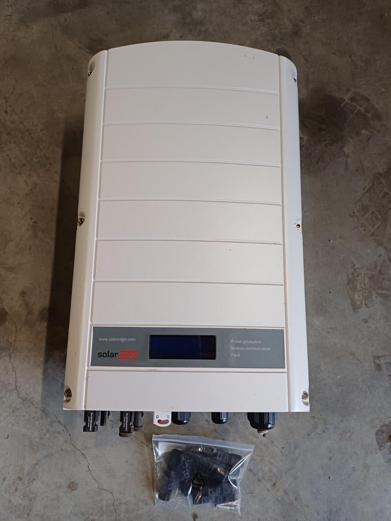 Solar Edge omvormer 400V en optimizers, Doe-het-zelf en Bouw, Ophalen