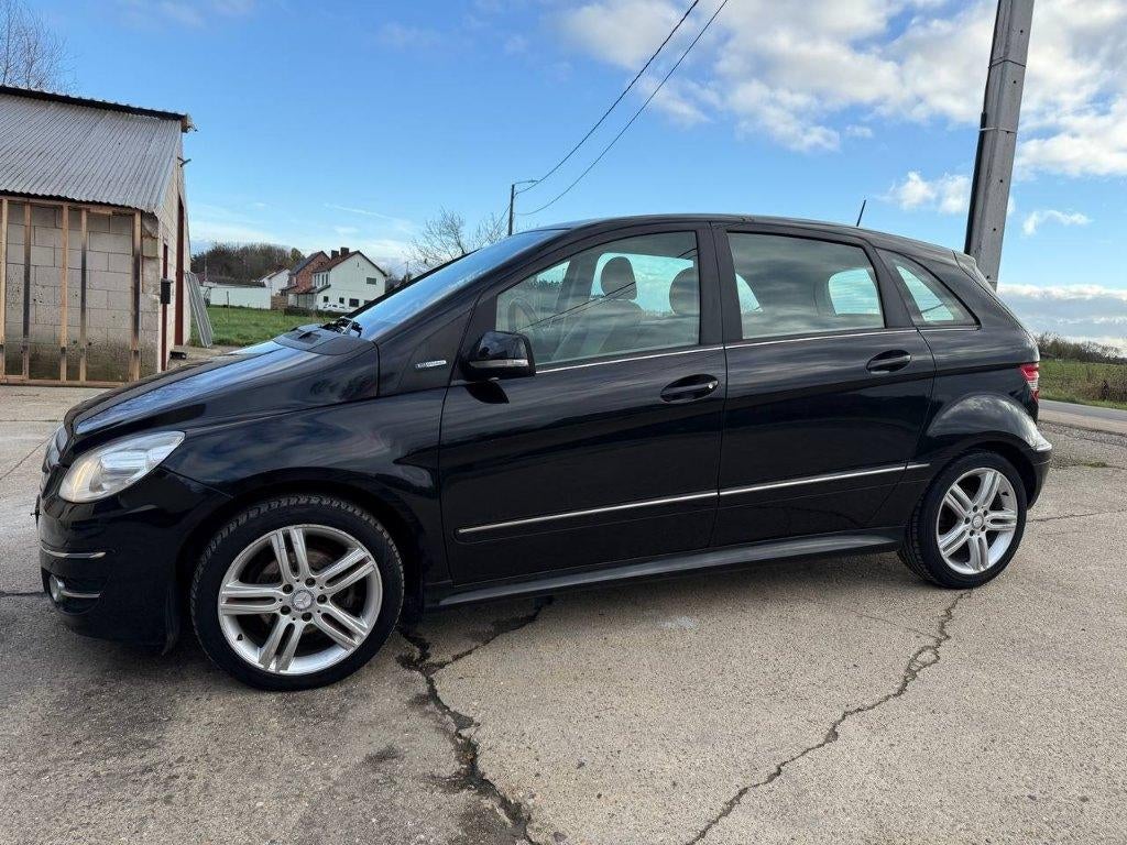 Mercedes-Benz B180 essence, 125000 km, Inspection,, Autos, Mercedes-Benz, Euro 5, Achat, Beige, Entreprise