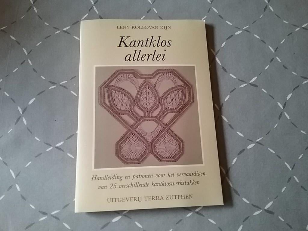 Kantklos allerlei, Hobby & Loisirs créatifs, Dentelle, Comme neuf, Bobine(s), Enlèvement ou Envoi