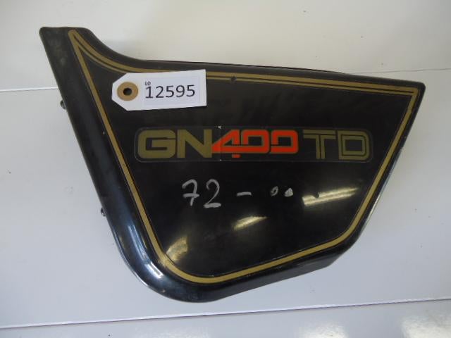 GN400 1980 - 1982 Suzuki Cover Cover onder zadel D1-13277, Motoren