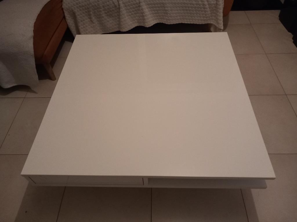 Table d'appoint pour meubles IKEA blanche brillante, Maison & Meubles, Enlèvement, Carré, 75 cm ou plus, Moins de 45 cm