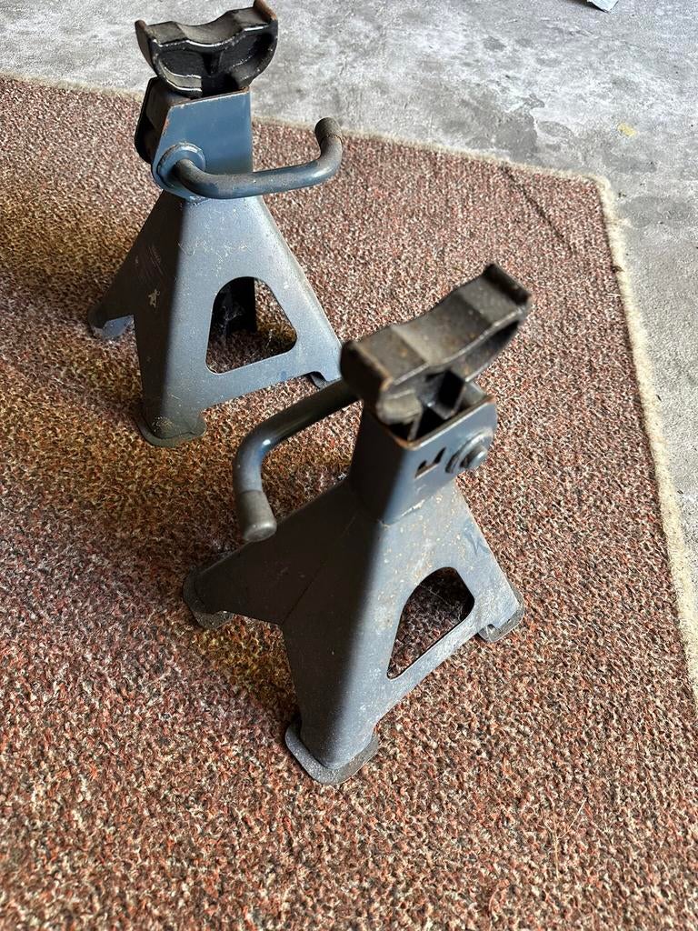 Auto steun, Enlèvement, Utilisé