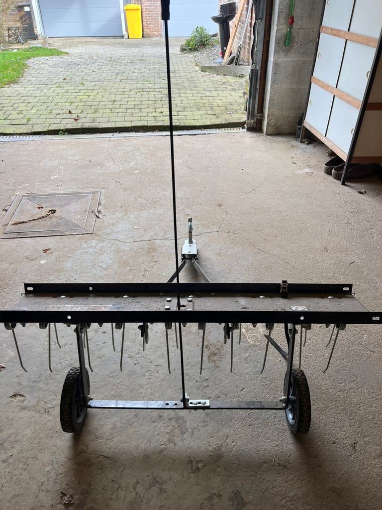 Émousseur scarificateur à dents, Enlèvement, Comme neuf