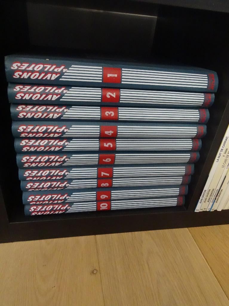 Urgent Avions et pilotes - lot complet revue + reliure Atlas, Ophalen of Verzenden, Gebruikt