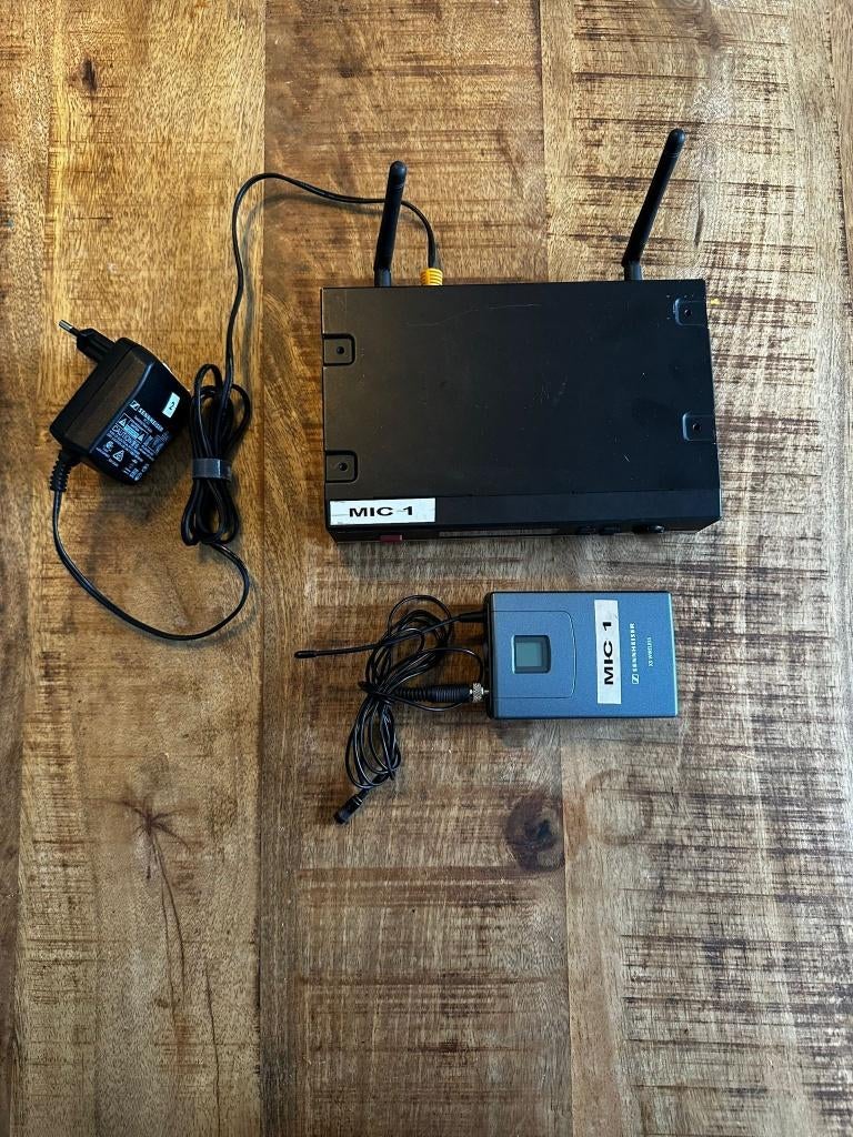 Sennheiser XSW-1 Wireless Set - zender/ontvanger + 10m kabel, Muziek en Instrumenten, Microfoons, Zo goed als nieuw, Studiomicrofoon