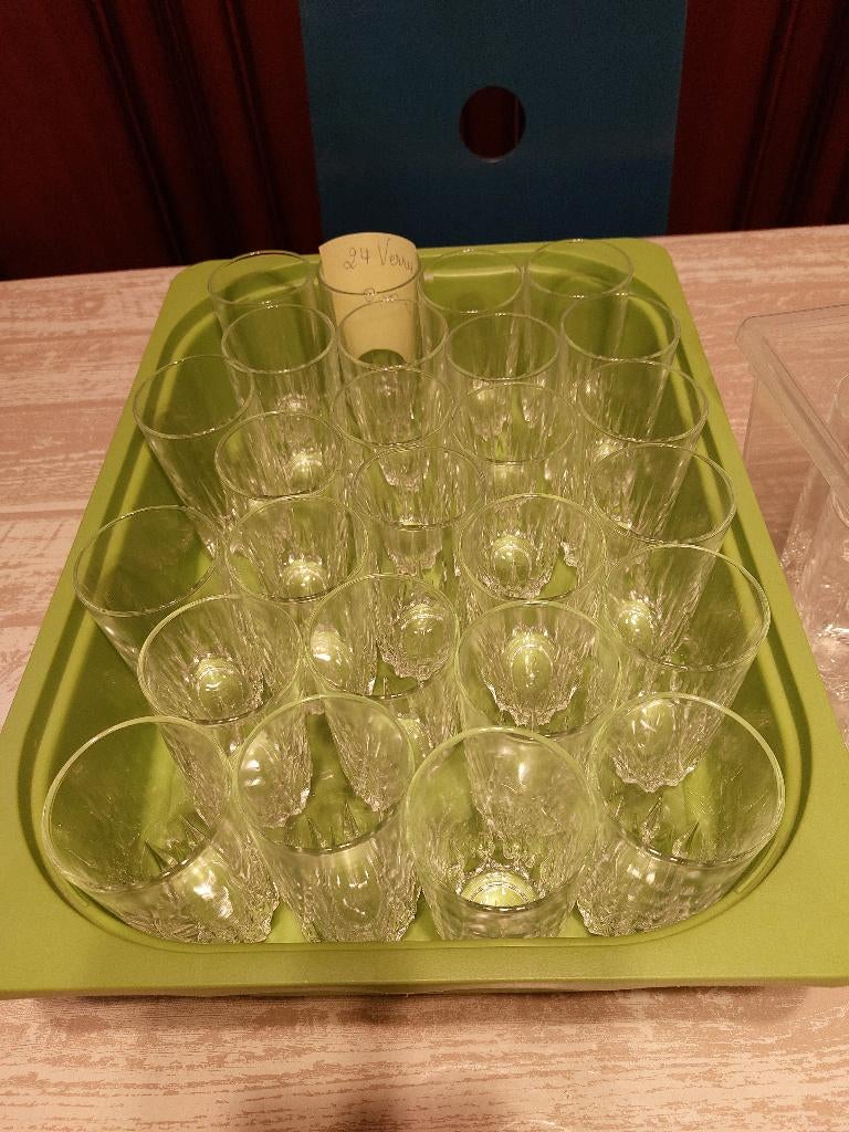 24 Verres à eau 11 cm et 17 à eau, Collections, Enlèvement, Neuf, Verre à eau