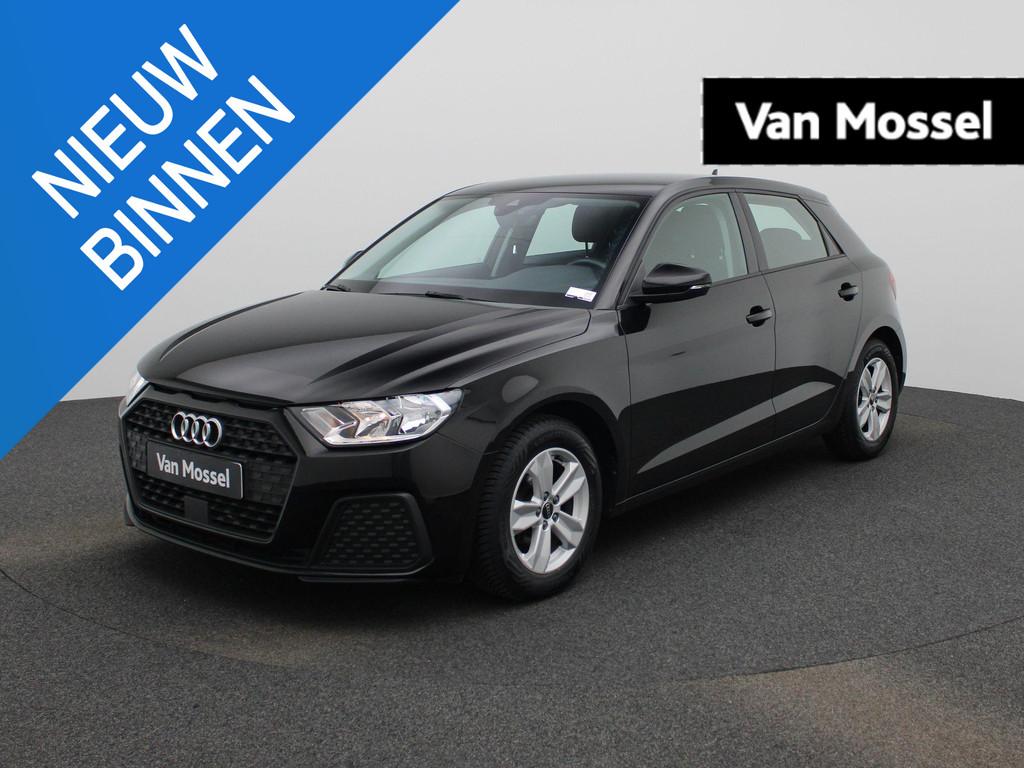 Audi A1 Sportback 1.0 25 TFSI 70kW Attraction, Auto's, Audi, Voorwielaandrijving, Stof, Elektrische ramen, https://public.car-pass.be/vhr/b85061b3-3216-498f-8f55-3aec6b25ee95