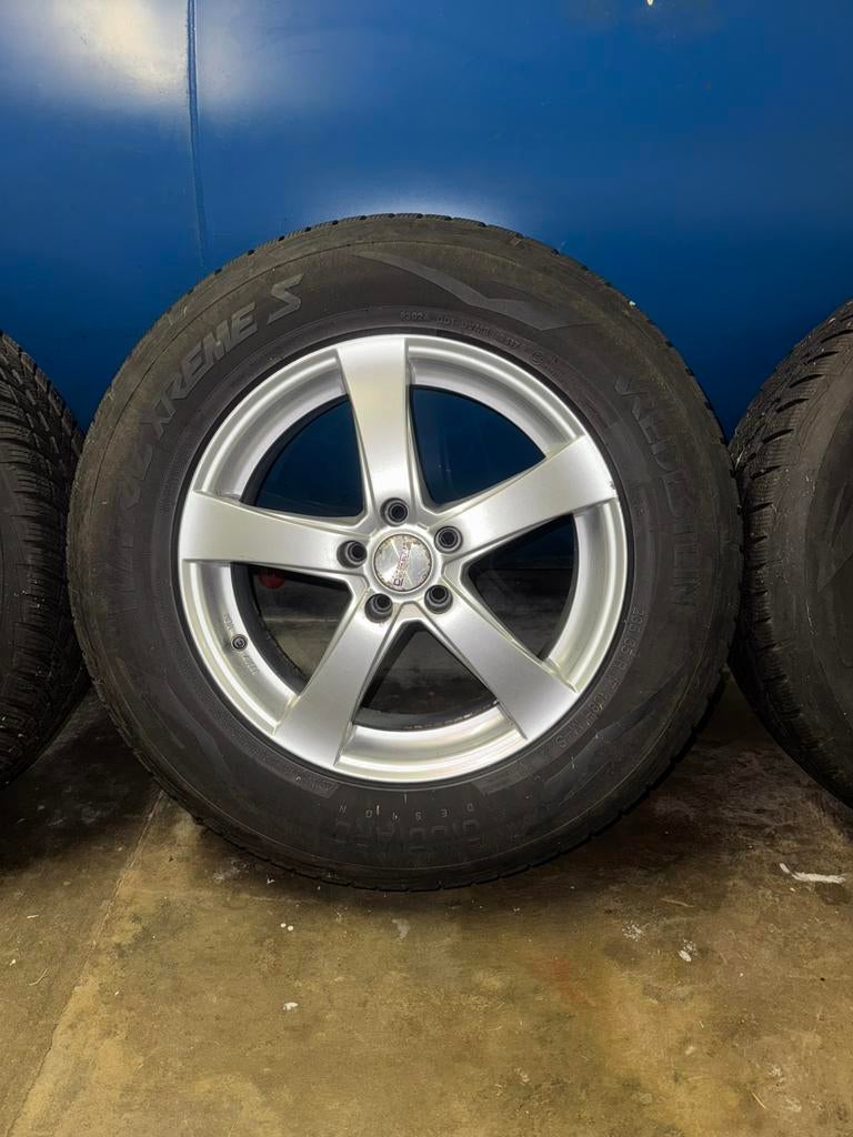 Jantes VOLVO XC60 de 17 pouces avec de bons pneus d'hiver, Autos : Pièces & Accessoires, Pneus & Jantes, Pneus et Jantes, Pneus hiver