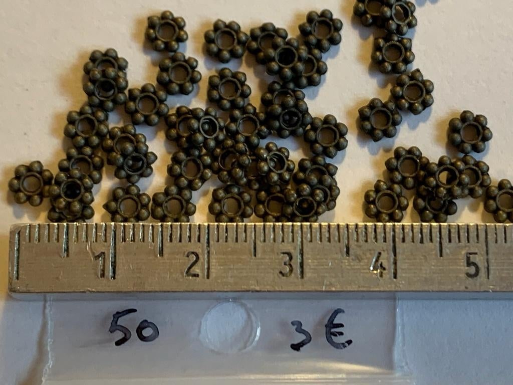 50 metalen tussenkraal bloempje, Enlèvement ou Envoi, Neuf, Entretoise ou Perle intermédiaire