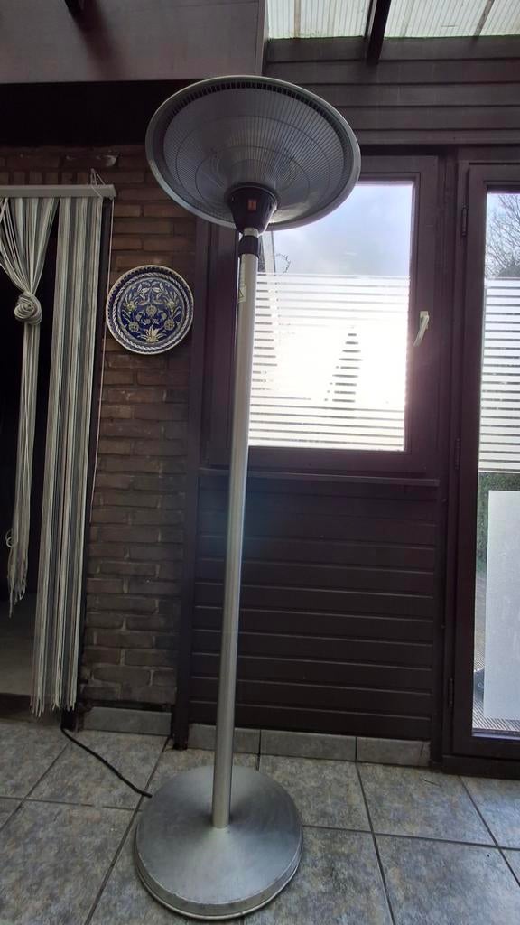 Magnifique chauffe-terrasse en très bon état, Électrique, Sol, Comme neuf, Enlèvement