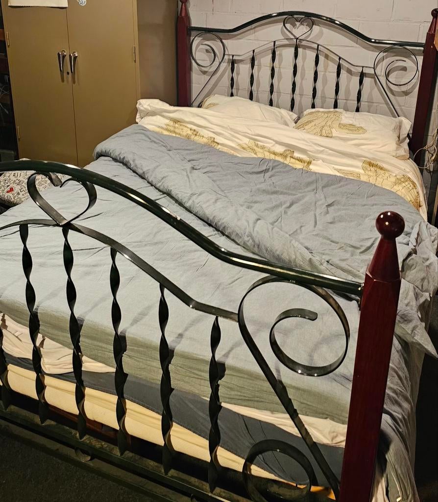 Bed 140 x 200cm ikea met lattenbodem, Ophalen, Tweepersoons, 140 cm, Zo goed als nieuw