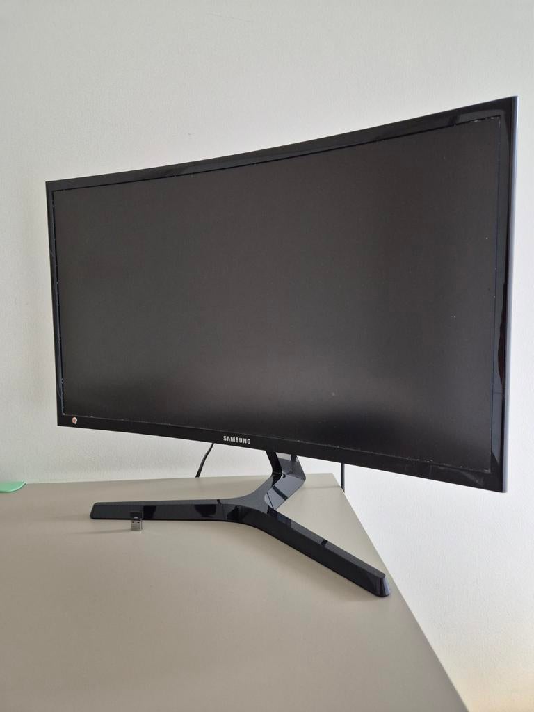 Samsung Monitor C24F396FHU, HD, IPS, HDMI, Ophalen of Verzenden