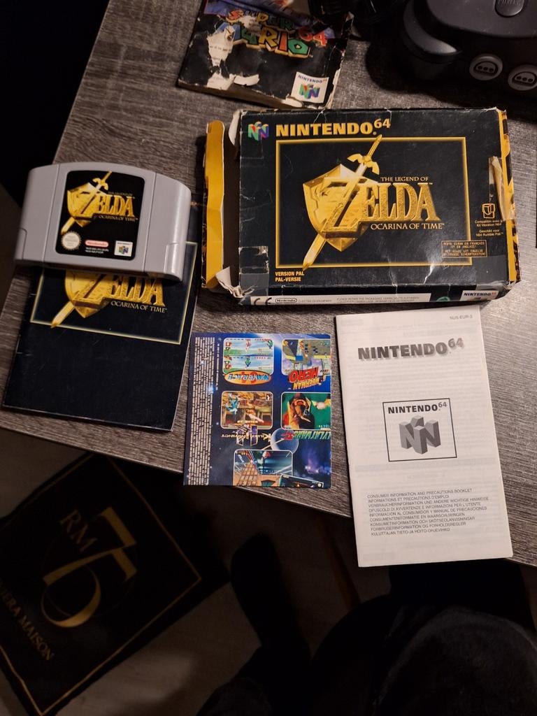 Zelda ocarina of time met doosje, Games en Spelcomputers, Games | Nintendo 64, Ophalen