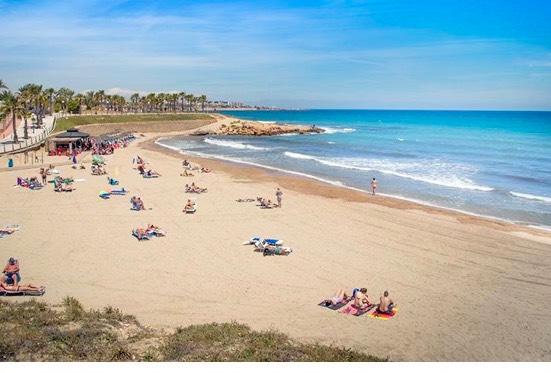 Bungalow te koop in Orihuela Costa, Immo, Buitenland, Orihuela Costa, Dorp, Spanje, 65 m²