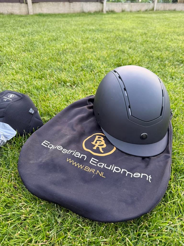 BR cap/tok, Enlèvement, Comme neuf, Autres espèces