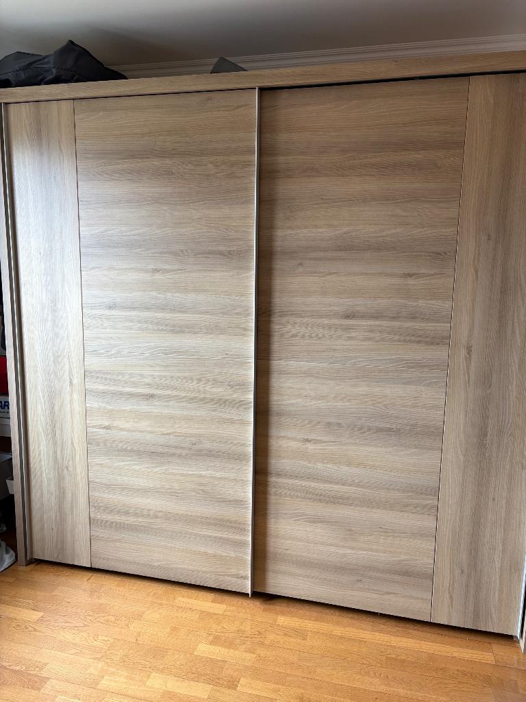 Kleerkast, Ophalen, 200 cm of meer, 75 cm of meer, 200 cm of meer