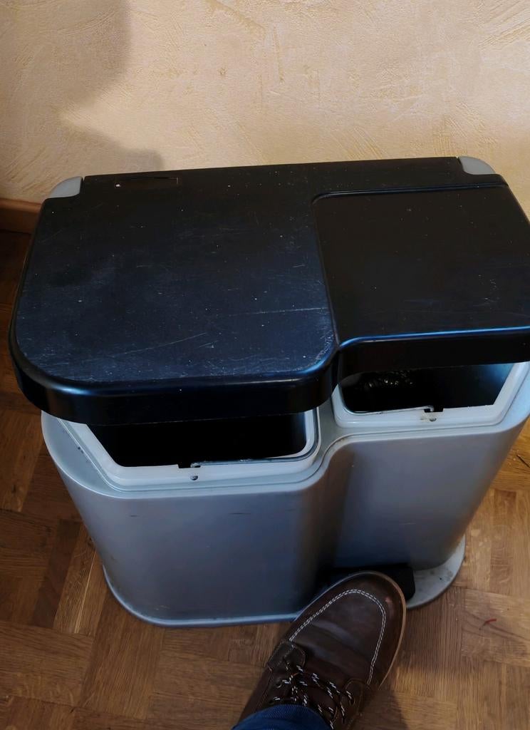 Curver vuilnisbak met twee sleuven Decobin Duo, Huis en Inrichting, Ophalen, Zo goed als nieuw, Kunststof, Met pedaal