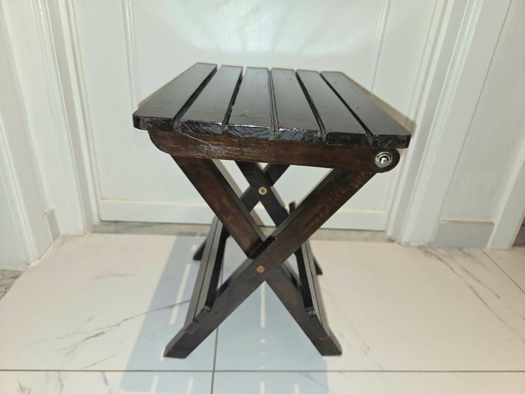 Vintage Houten Inklapbaar Krukje - Donker Hout - 37cm

Te ko, Ophalen of Verzenden, Hout