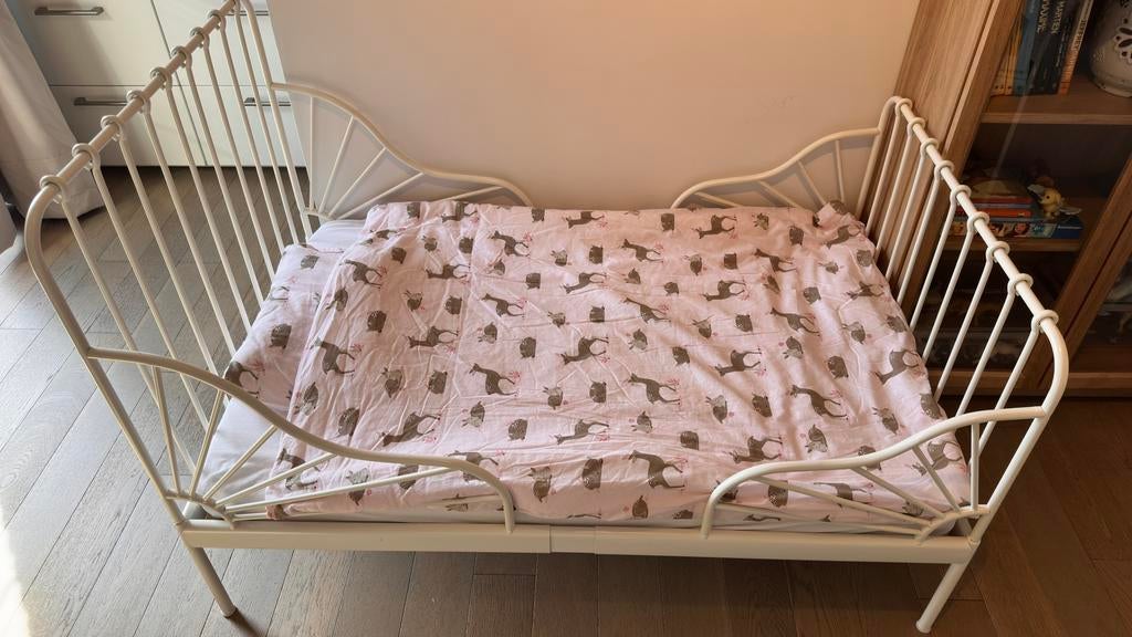 Ikea MINNEN meegroeibedje, Kinderen en Baby's, Ophalen, Gebruikt, 180 cm of meer, Matras