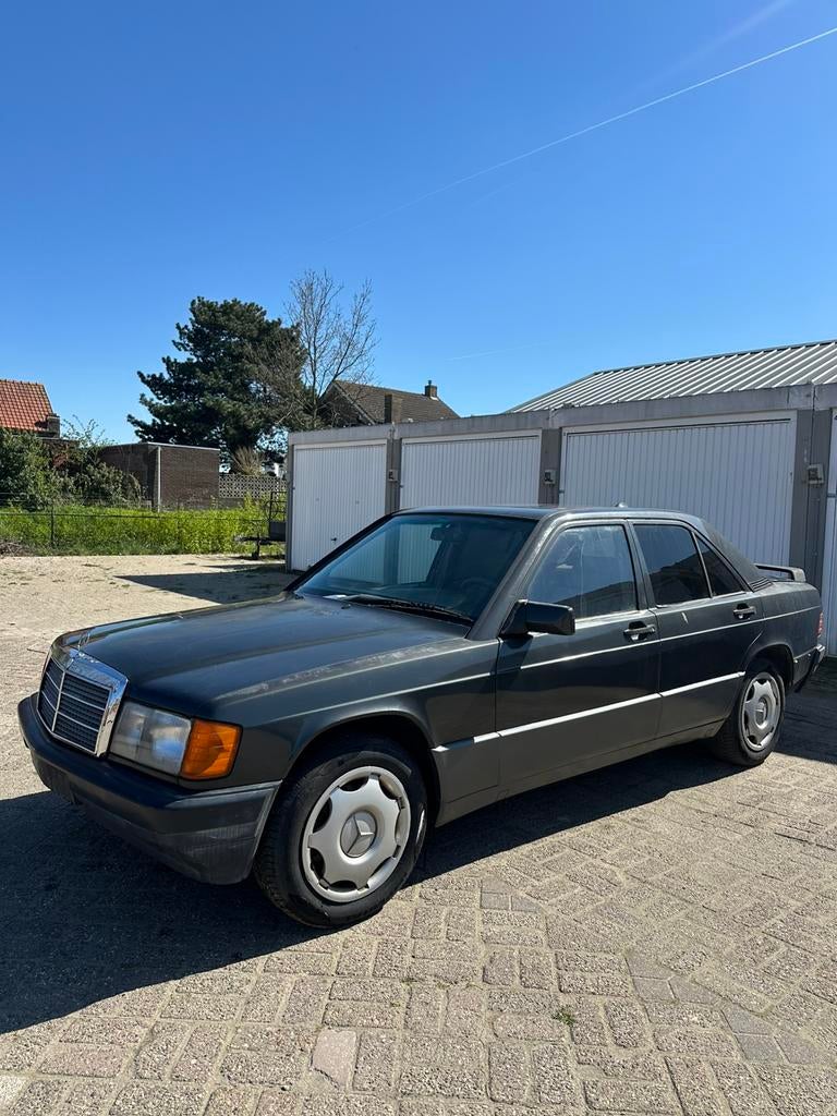 Mercedes e190, Autos, Mercedes-Benz, Achat, Boîte manuelle, 5 portes, Particulier