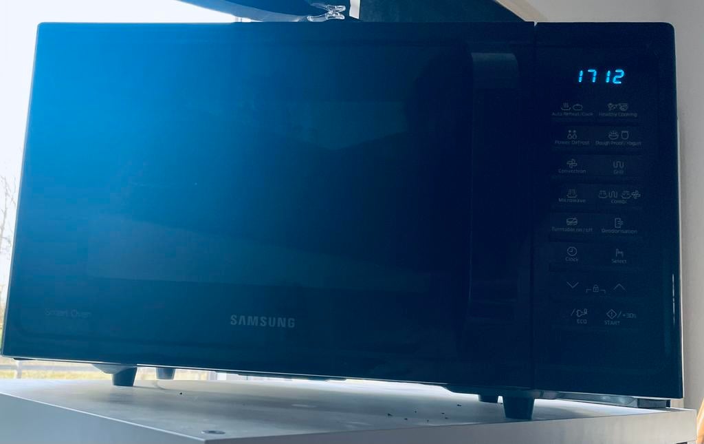 Combi microgolf oven, Elektronische apparatuur, Ophalen, Microgolfoven, Zo goed als nieuw, Draaiplateau