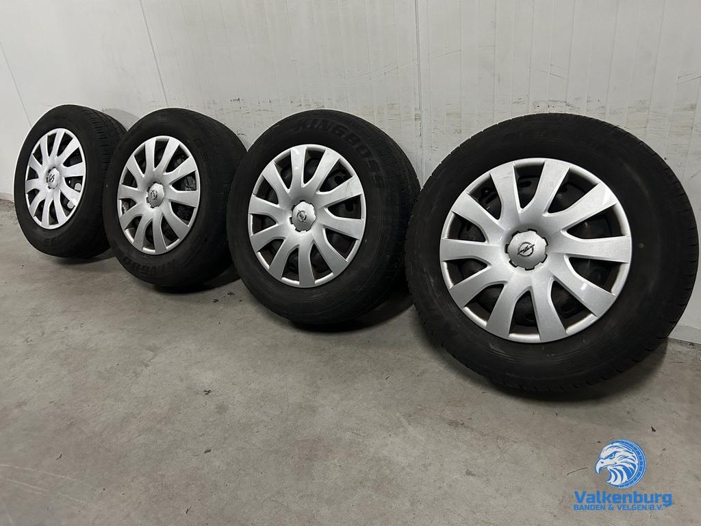Opel Vivaro Renault Trafic Fiat Talento 16 inch staal 5x114,, Autos : Pièces & Accessoires, Pneus & Jantes, Pneus et Jantes, 215 mm