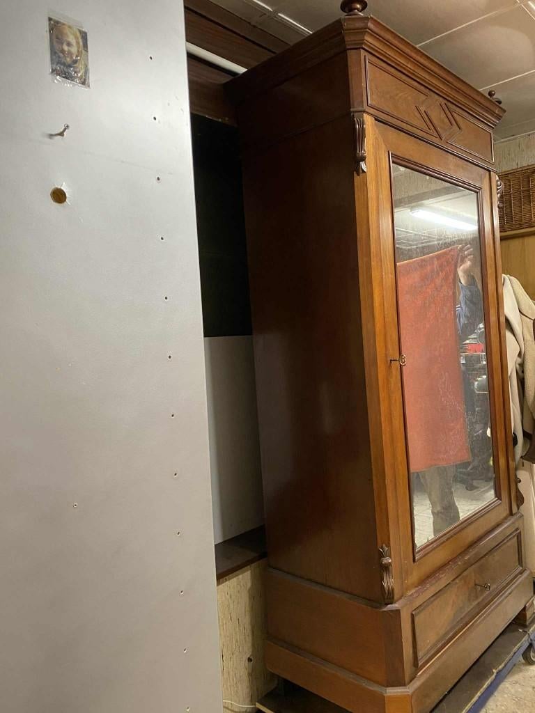 Antieke gangkast, Ophalen, Gebruikt