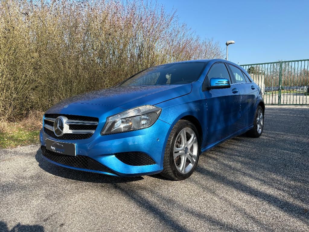 Mercedes A 180 Urban sportpakket - Garantie*Navi*Ohb*PDC, Auto's, 90 kW, 4 cilinders, Blauw, 1595 cc