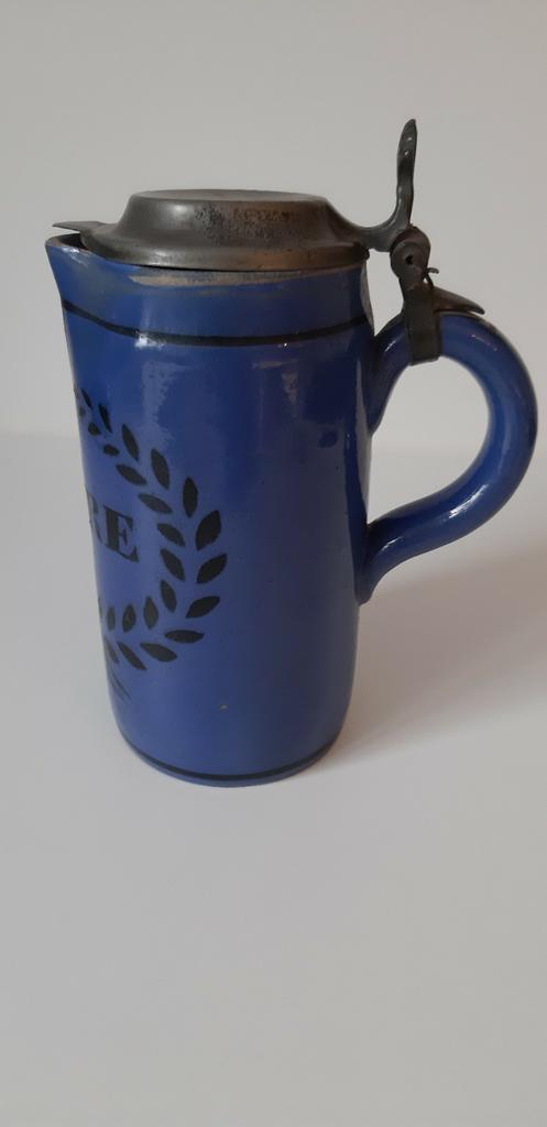 Bocal en pierre avec couvercle en étain, H 22 cm, Enlèvement