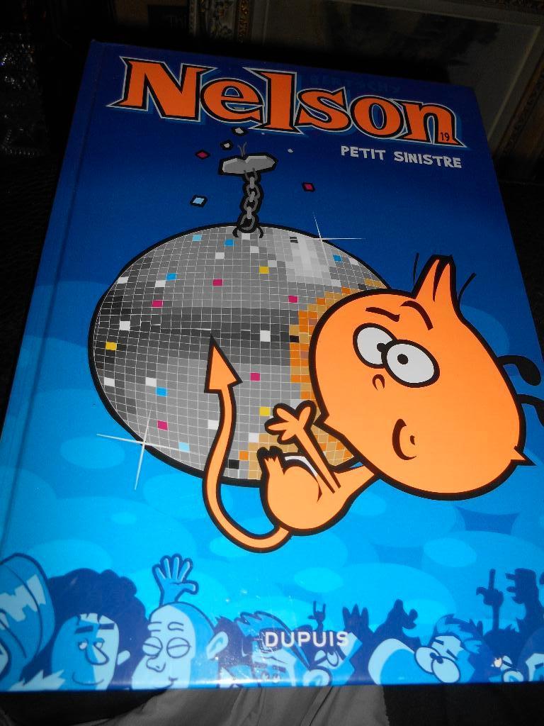 Nelson 19 eo, Livres, Enlèvement ou Envoi