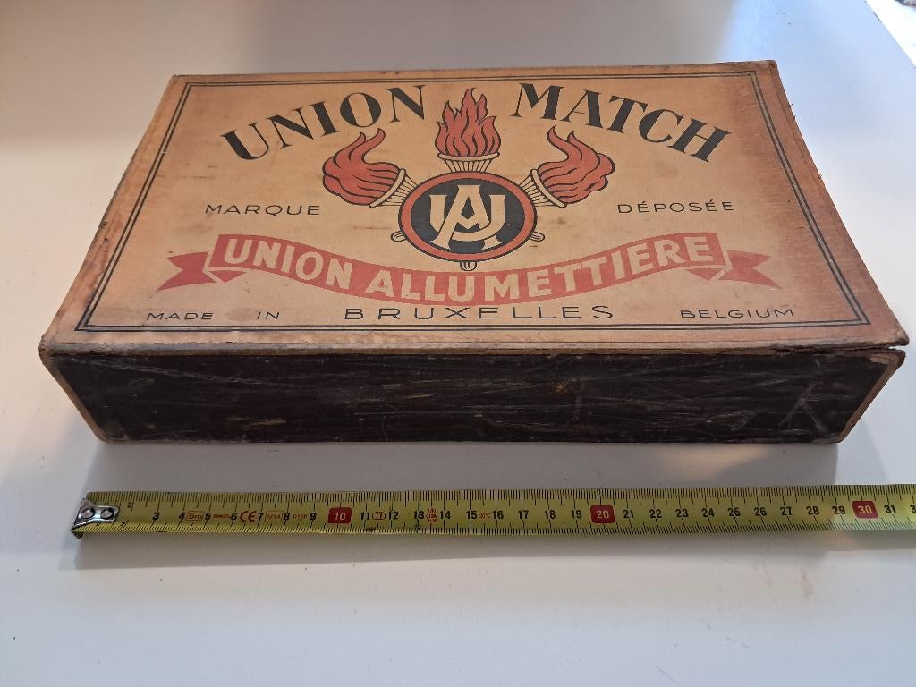 Giant matchbox UNION MATCH 31x19 cm vintage, Collections, Enlèvement ou Envoi, Utilisé, Boîtes ou marques d'allumettes