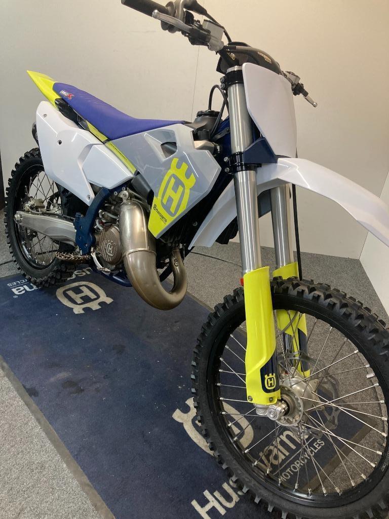 Husqvarna TC 125 MY'23 ref. LS 3092 - foto 3